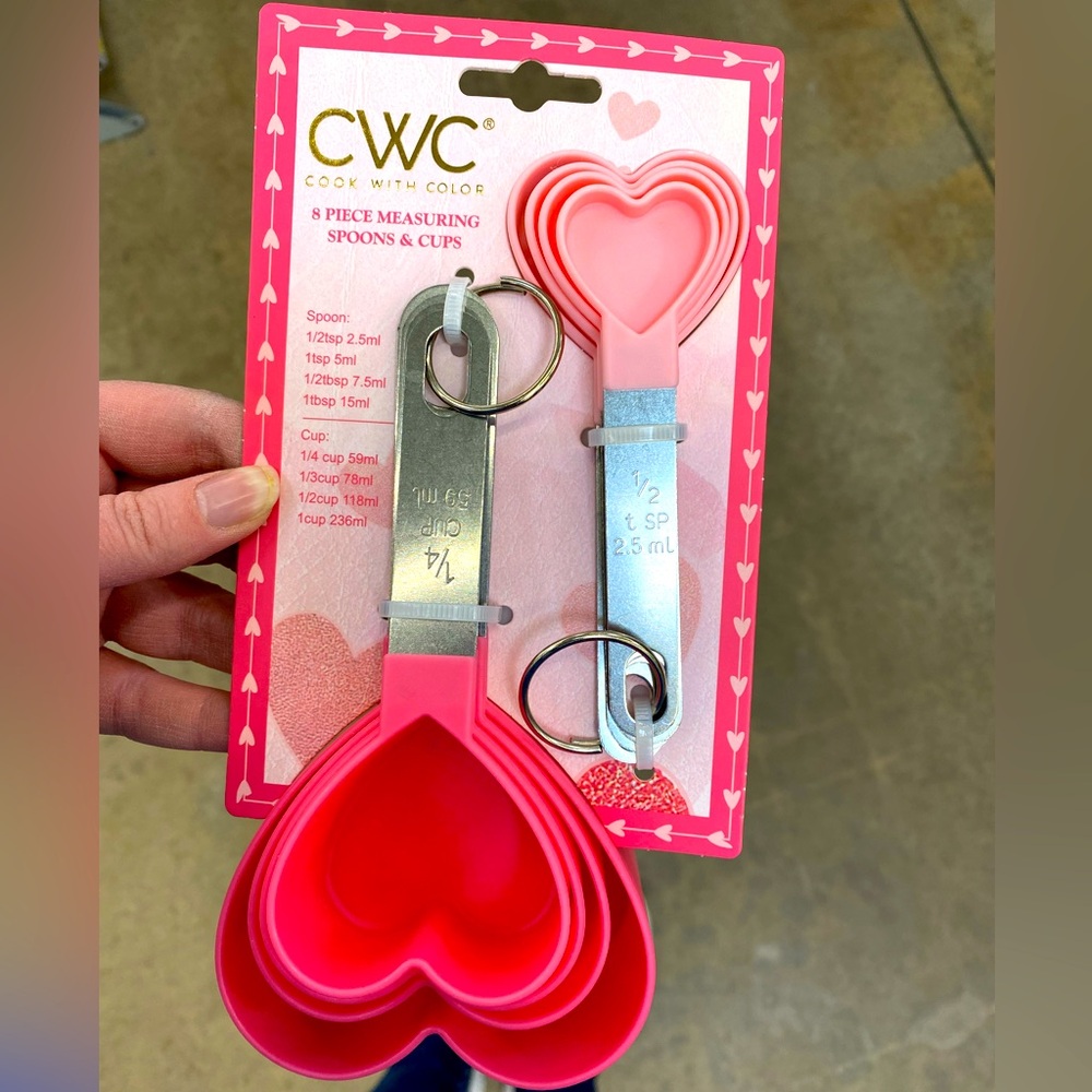 Valentine’s Day heart shaped measuring cups spoons